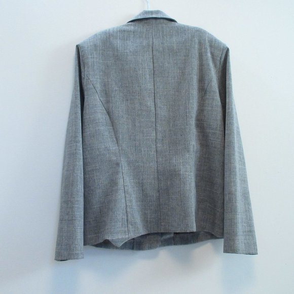 Sag Harbor Grey Blazer Size 12P Four Button Rounded Notched Collar Single Breast - Picture 4 of 6